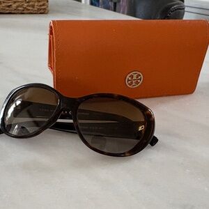 Tory brush sunglasses